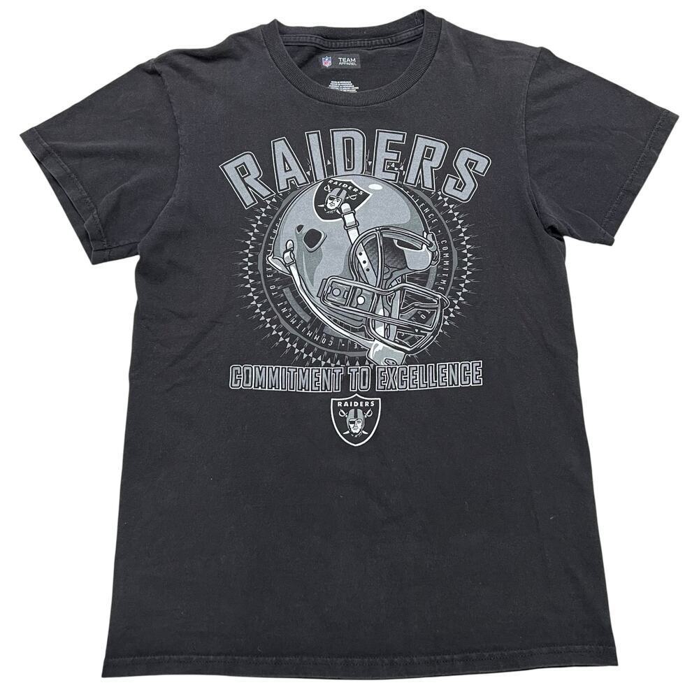 NFL Team Apparel Men’s Oakland Raiders 2012 Season Schedule Helmet T-Shirt - S
